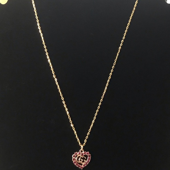 Gucci red gem heart shape charm approximately 18inches chain - Picture 3 of 4